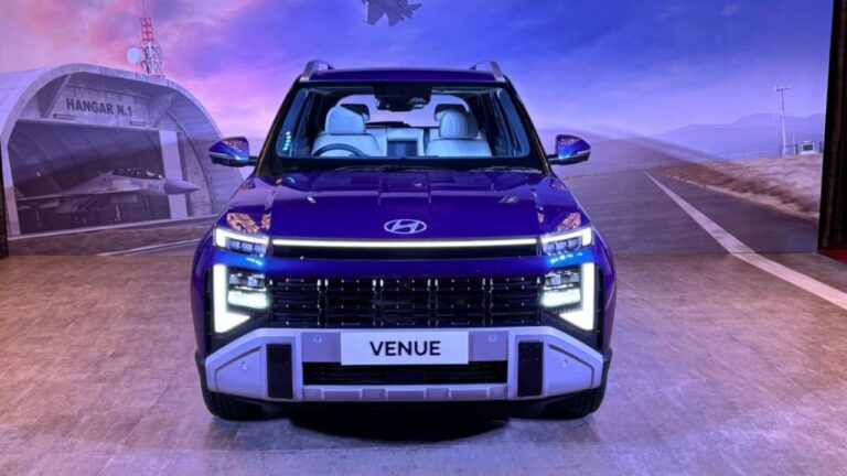 New Generation Hyundai Venue launched – Powerful Features, Premium Interior and Price Starting at Rs 7.89 Lakh
