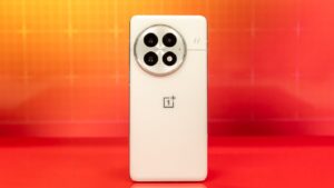 OnePlus 13 Review – Stunning Design, Powerful Performance, and Flagship Camera