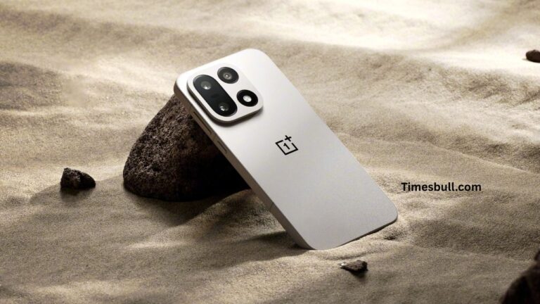 OnePlus 15 Set to be Launch Soon With 7300mAh Battery, 165Hz Refresh Rate