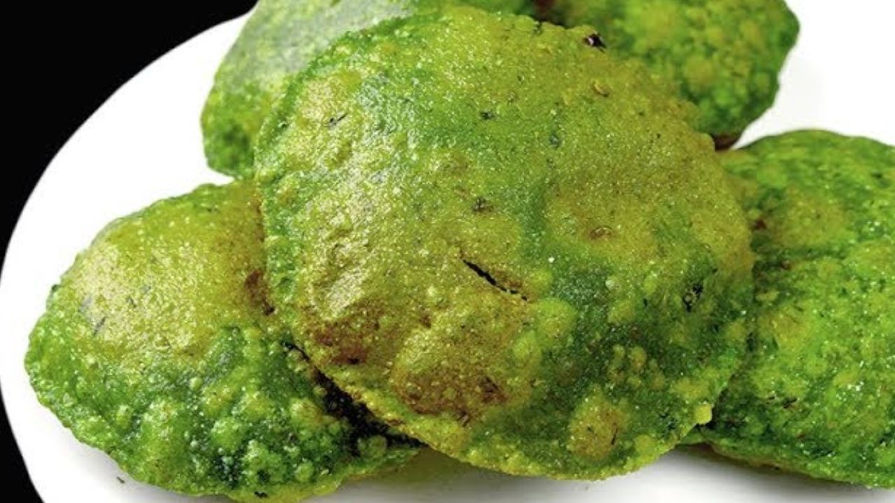 Palak Kachori Recipe
