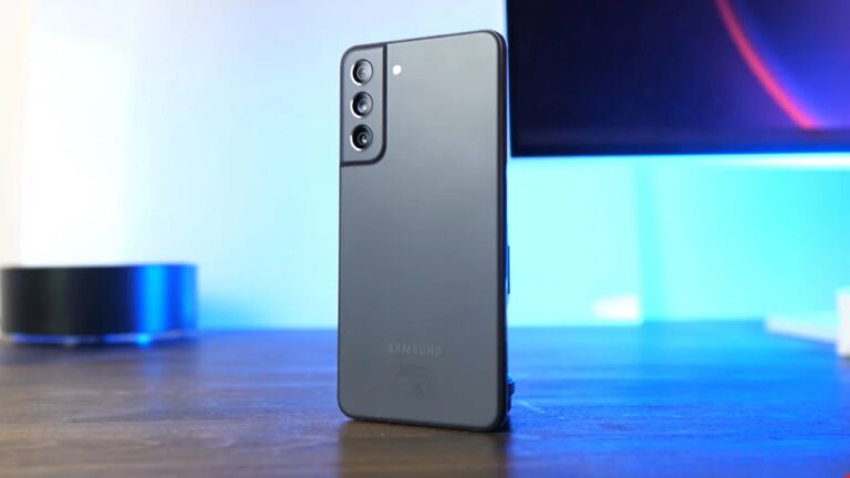 Samsung Galaxy S21 FE Is Available at Less Than Half Price — Snapdragon 888 5G Chip & 4K Camera Are Major Highlights!