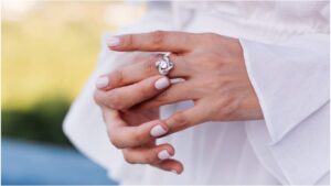 Silver Jewellery Benefits – Why Wearing Silver Brings Peace and Positivity