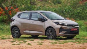 Tata Altroz: The perfect combo of premium hatchback with stylish design and multi-fuel options