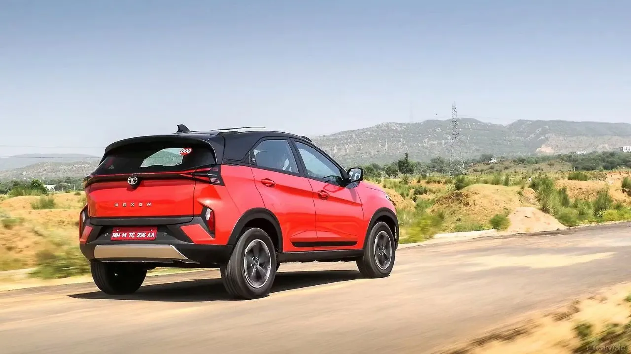 Tata Nexon 1 (1)