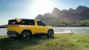 Tata Sierra – With segment-first features like TheatrePro triple-screen and PanoraMax sunroof