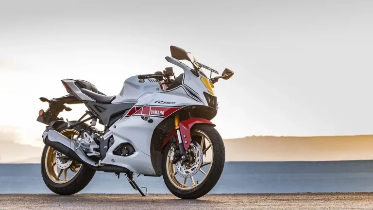 Top 4 Best Sports Bikes Under Rs 2.5 Lakh :  for Daily Use in India