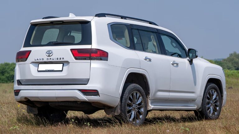 Toyota Land Cruiser 300: A perfect blend of luxury and power