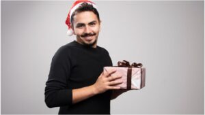 Items You Should Never Give as Gifts According to Vastu