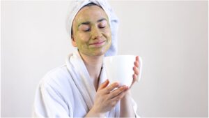 Winter Skin Care Face Packs – Best Homemade Remedies to Keep Your Skin Soft and Hydrated Naturally