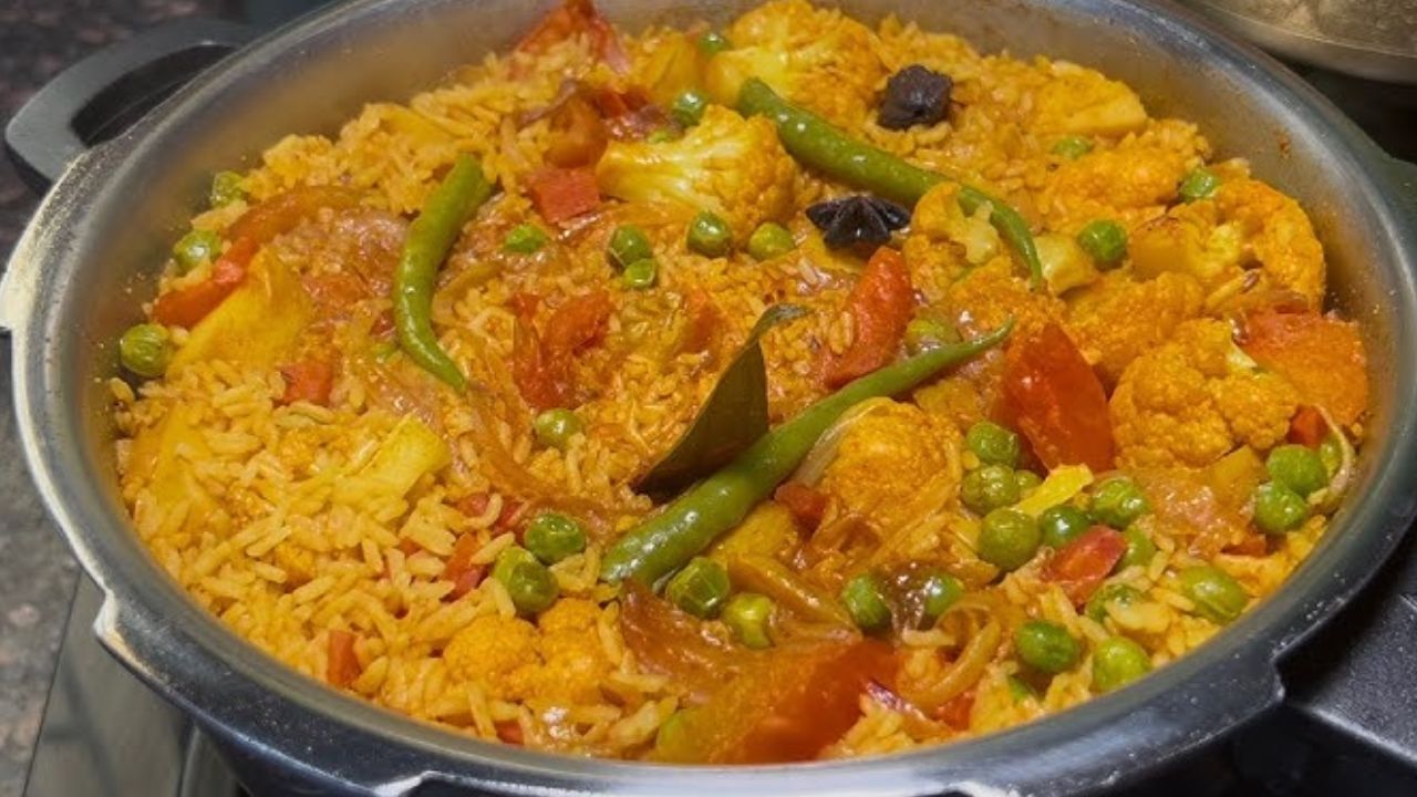 Winter Special Veg Tehri