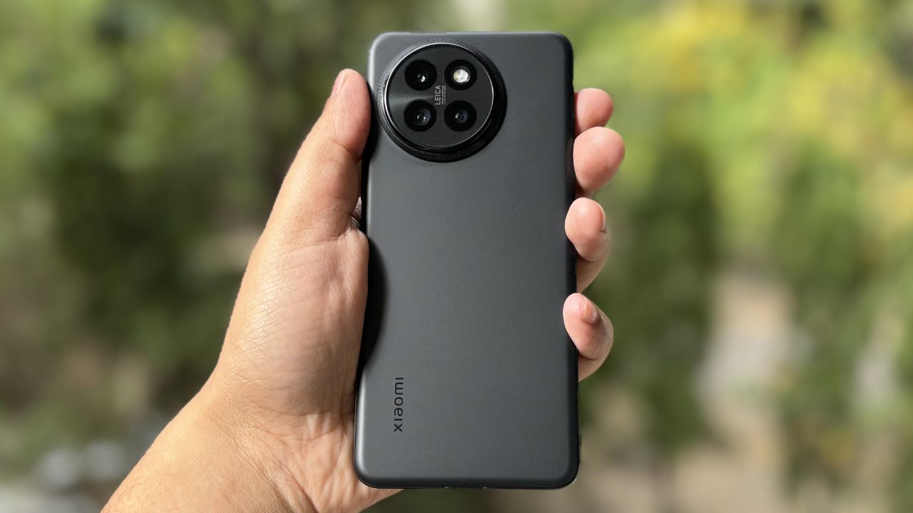 Xiaomi 14 Civi Hits Lowest...