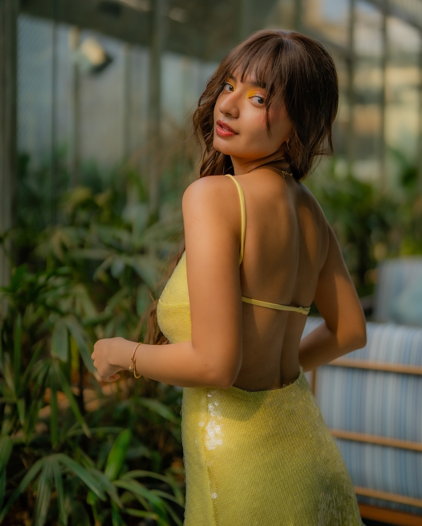 Anushka Sen Flaunts Bold Figure...