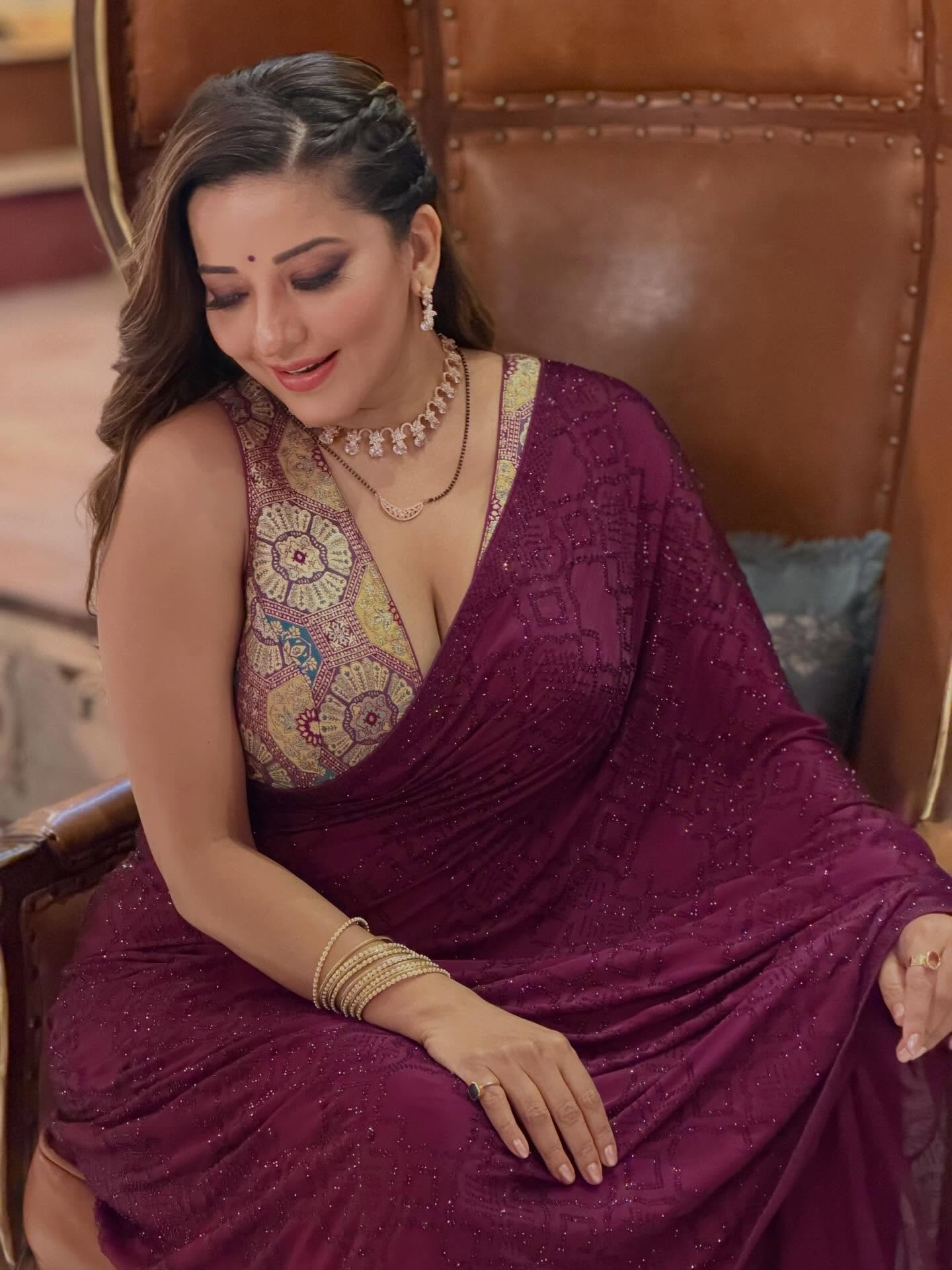 Monalisa Latest Look – Check...