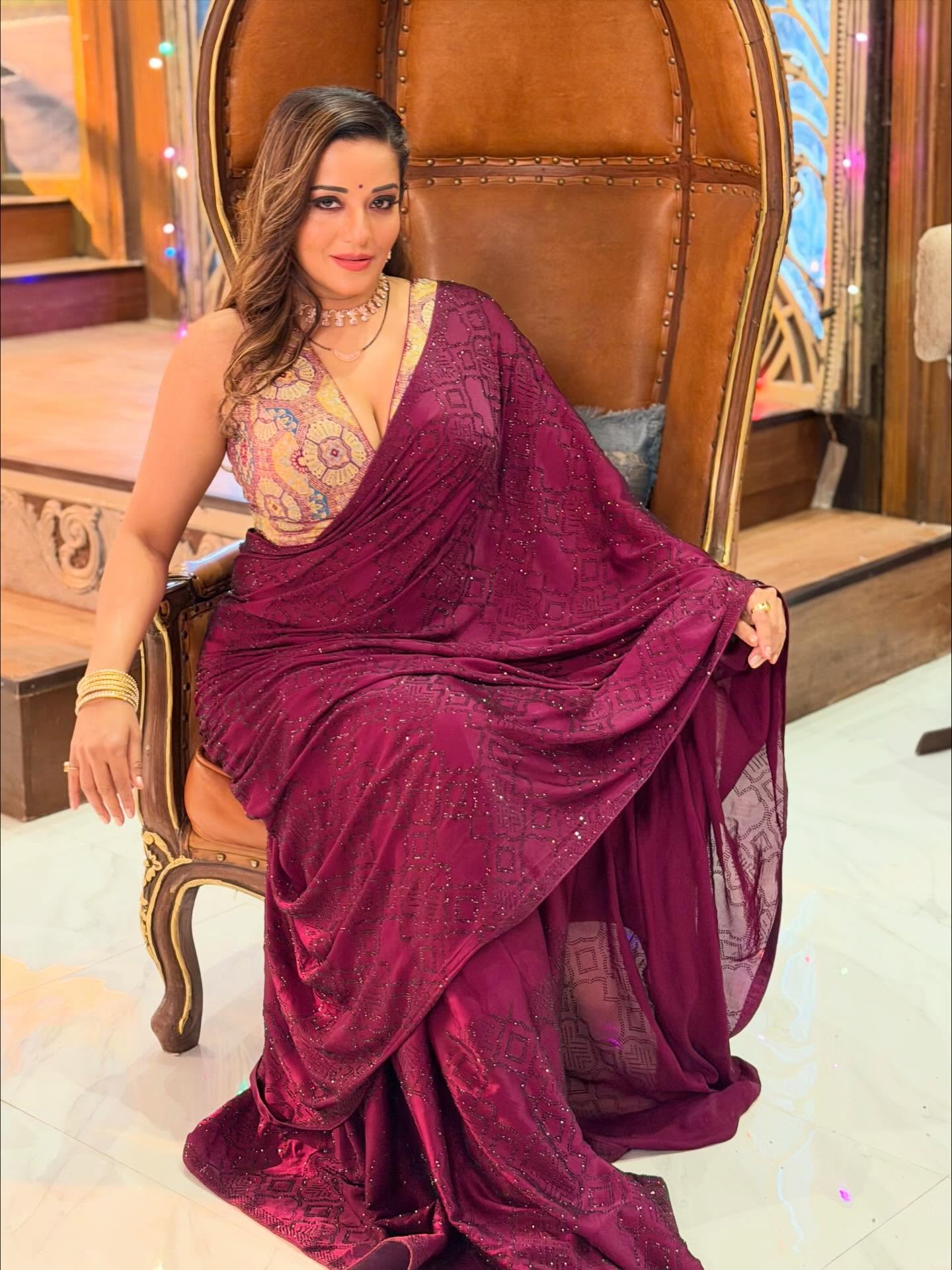 Monalisa Latest Look – Check...