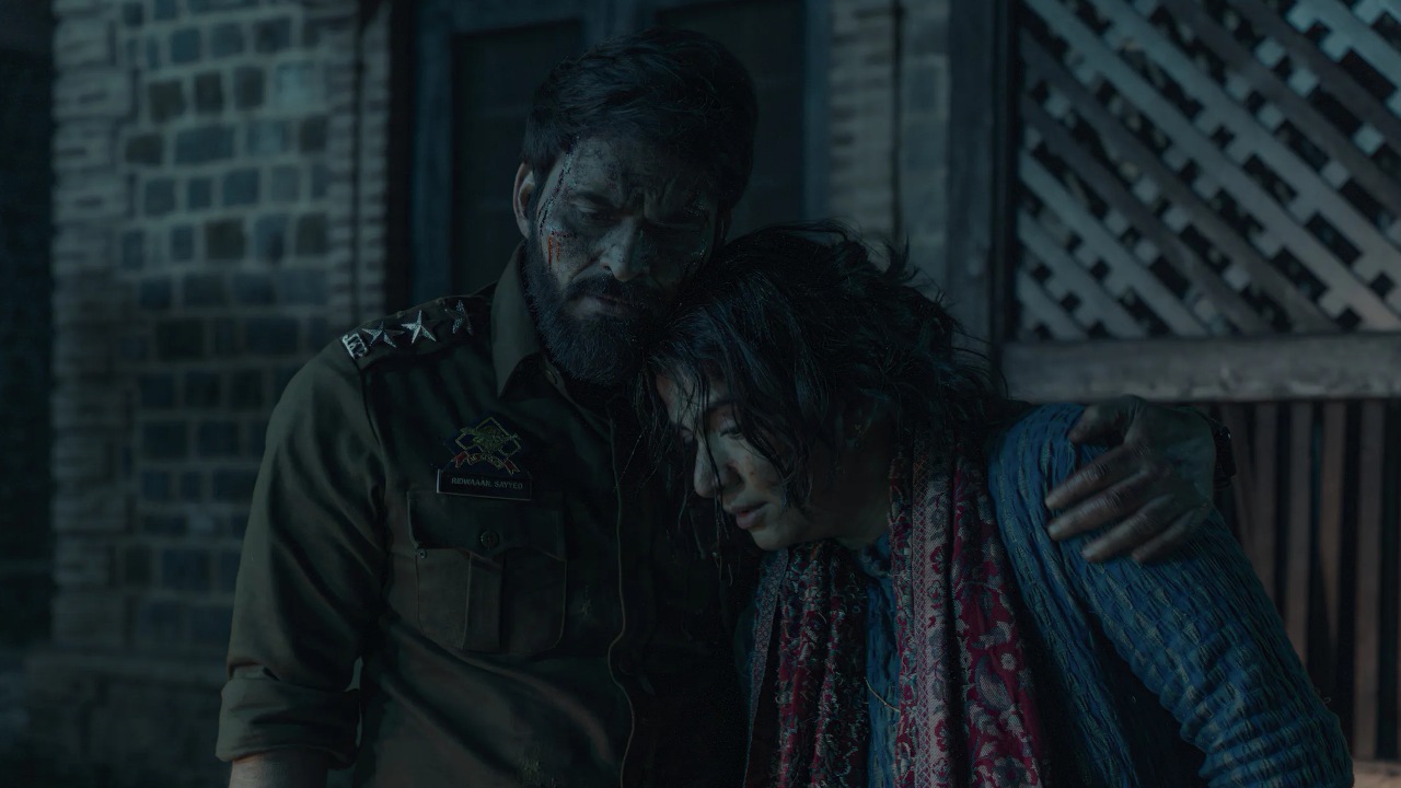 Don’t Watch Alone! This