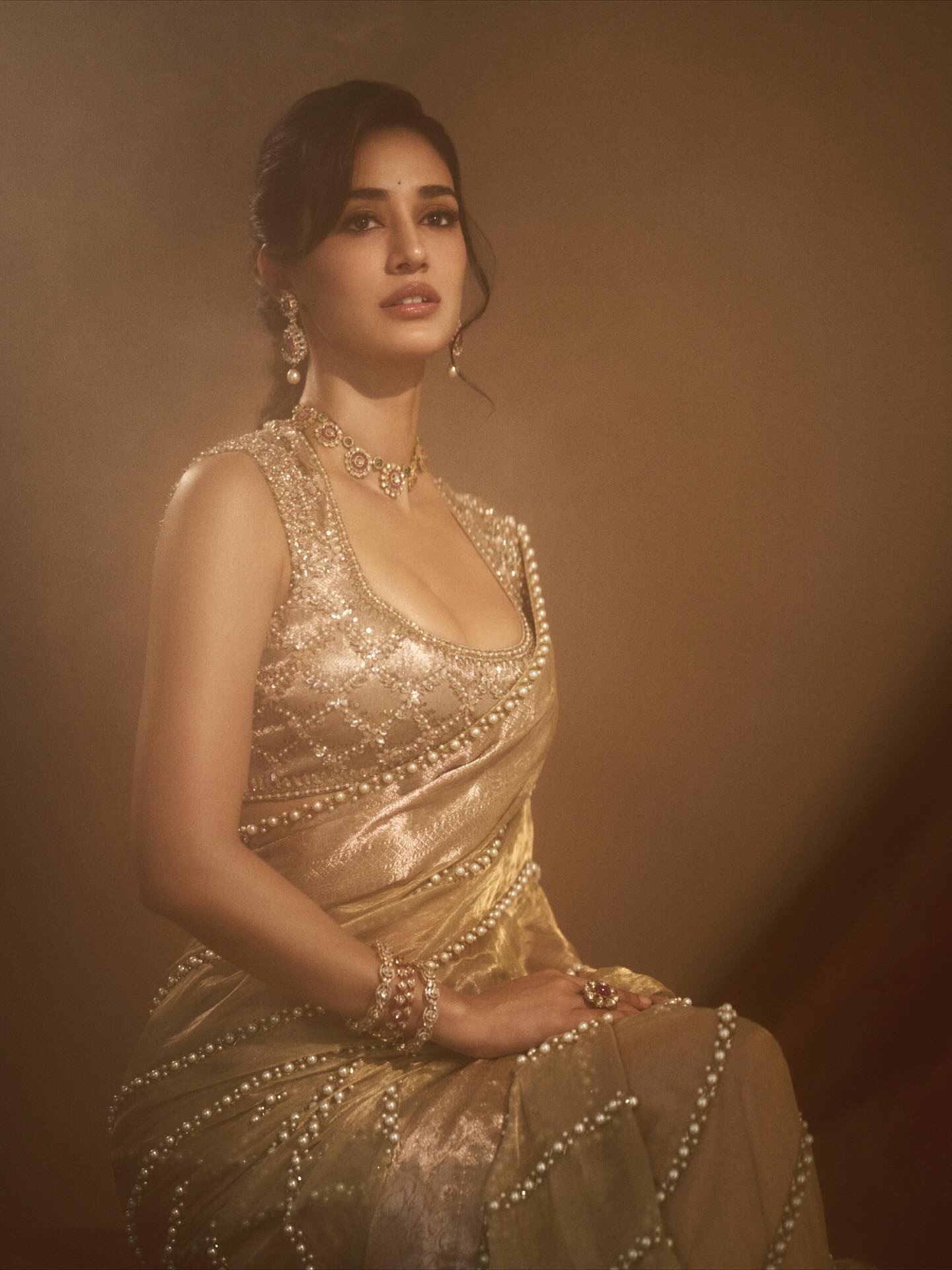 Disha Patani Gorgeous Golden Saree...