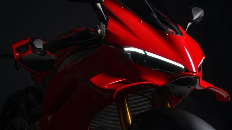 Ducati Panigale V4: Is This the World’s Most Beautiful Superbike