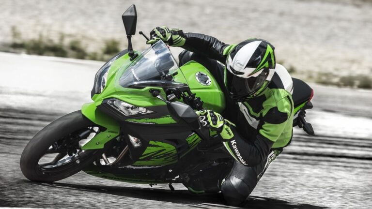 Kawasaki Ninja 300: Is It the Perfect Entry Point into the World of Sports Bikes