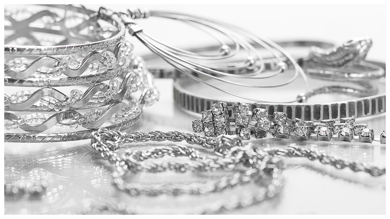 Silver Price Today – Check...