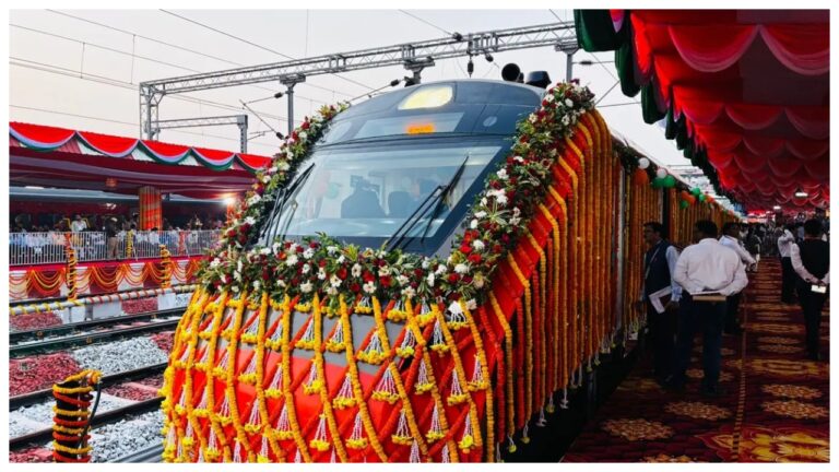 Vande Bharat – Varanasi-Khajuraho Express Train Sees 300+ Empty Seats, Check Full Route