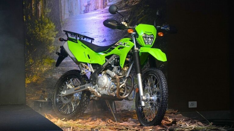 Kawasaki KLX230 CKD gets the biggest offer of the year – Benefits Worth Up to ₹81,000