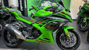 Bumper discount on Kawasaki Ninja 300 – Golden Opportunity for Sports Bike Buyers