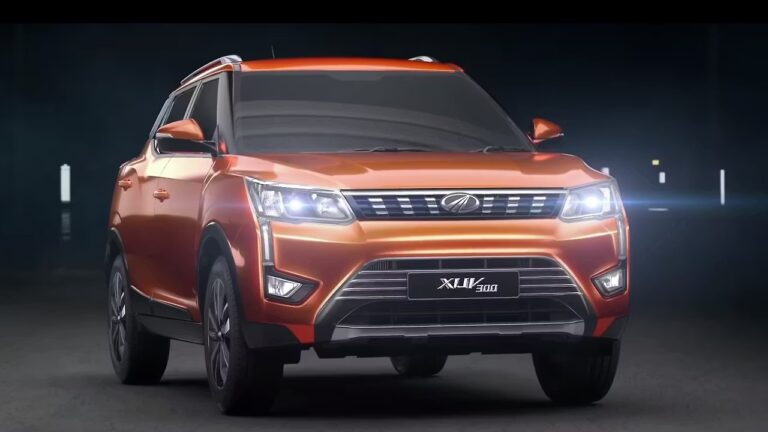 Mahindra XUV300 Facelift 2025 – New Dashboard, Engine Update and Practical Improvements