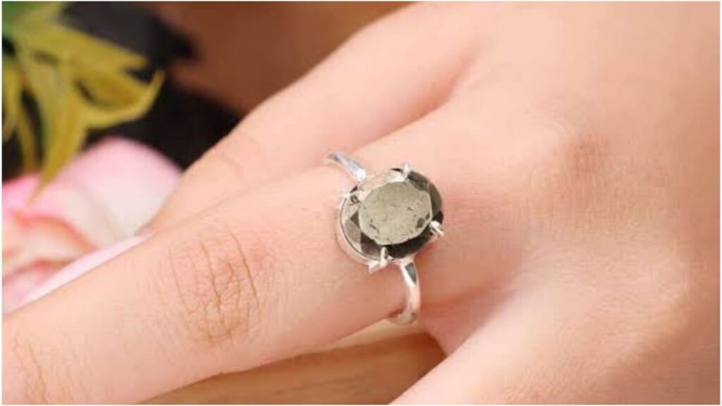 Pyrite Stone Benefits – Why This ‘Money Magnet’ Crystal Is Believed to Attract Wealth Faster?