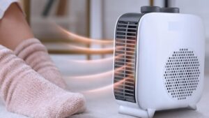 Check These Best Room Heaters Under Rs 1500, Enjoy Warmth This Winter!