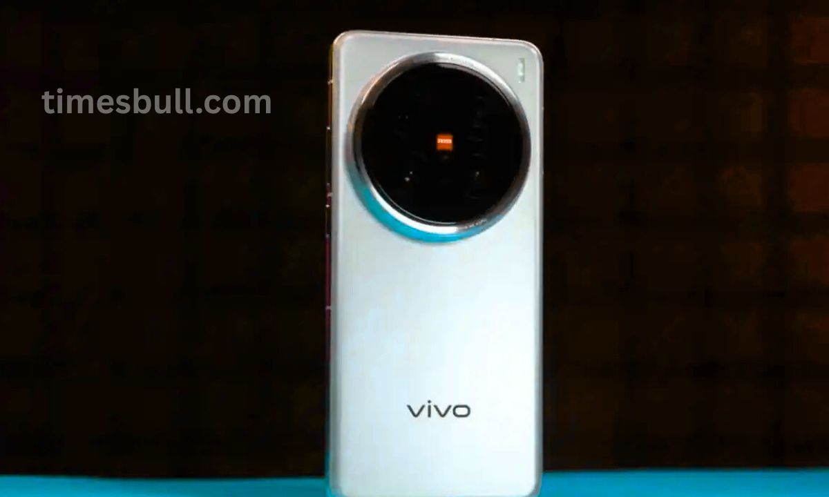 Vivo X300 5G phone with...