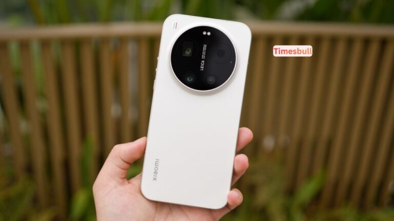 Xiaomi 17 Ultra Finally Launched- With 6800mAh Battery & 200MP Telephoto Lens, Price Starts at Just ₹89,455