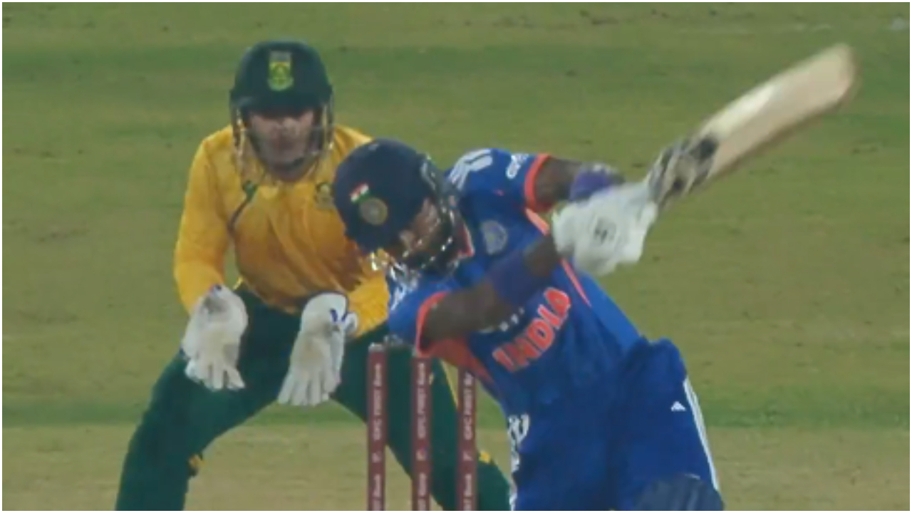 Watch- Hardik Pandya smashed stylish...
