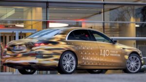 Mercedes-Benz S-Class Facelift 2026 global reveal – New LED star look and hi-tech Features