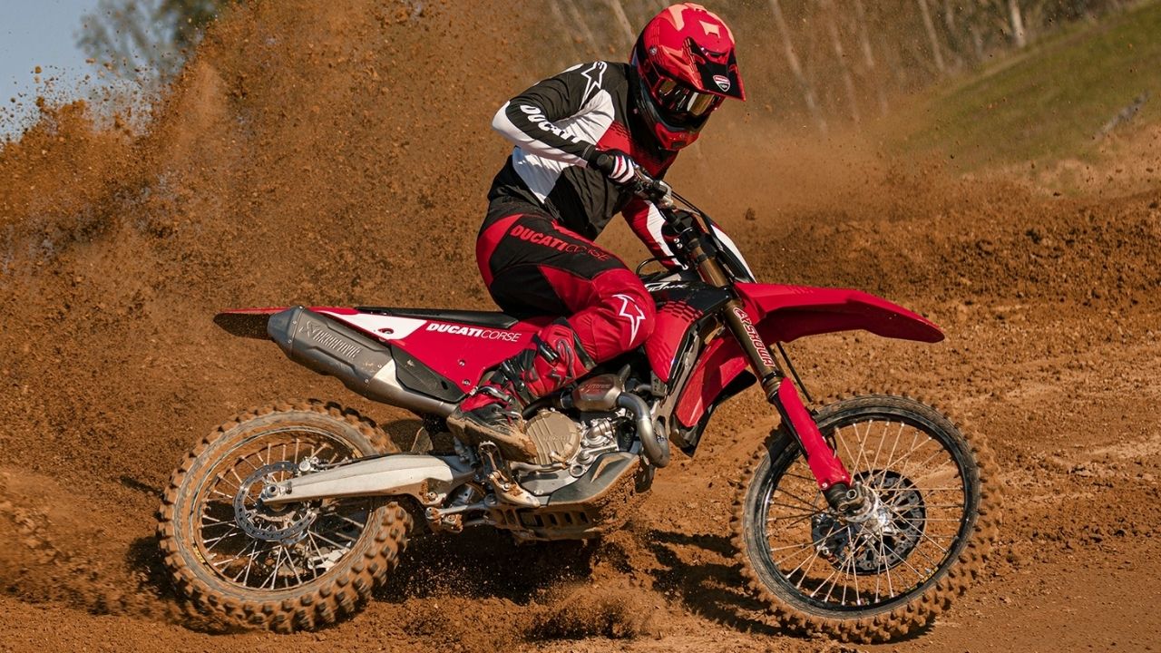 Ducati Desmo450 MX Factory Unveiled...