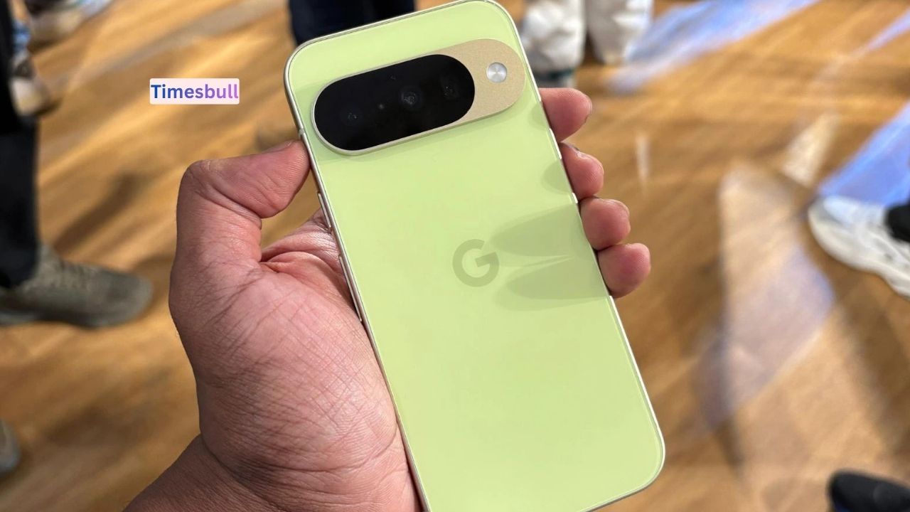Google Pixel 10 Lemongrass Color...