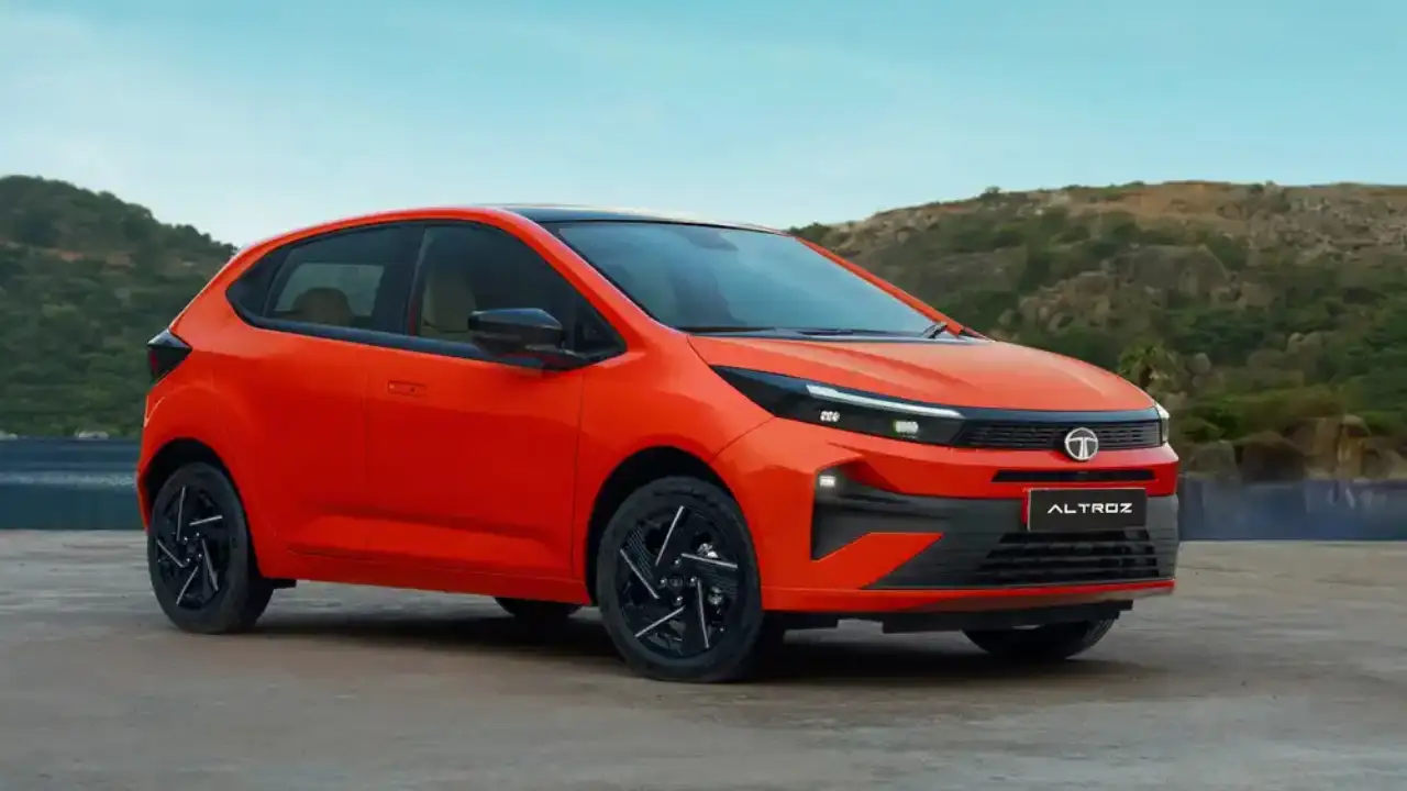 Hatchback Review 2026 – Mileage,...