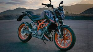 KTM Duke 390 Review – Engine Power, Handling, Mileage and Ownership Cost