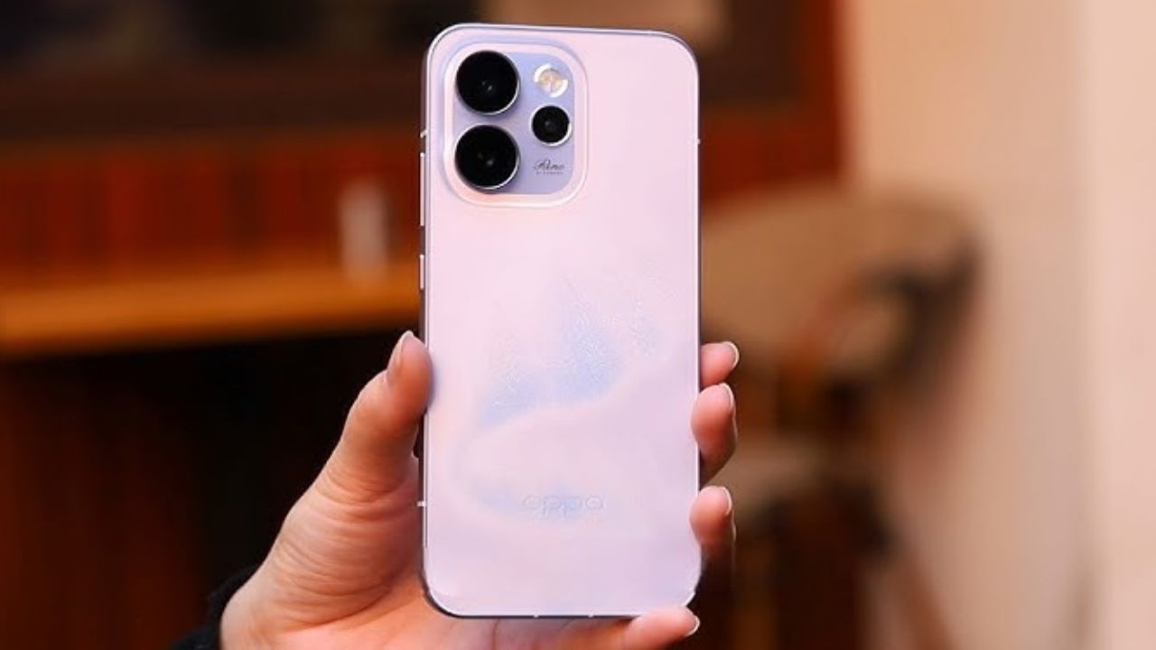 OPPO Reno 15 vs Realme 16 Pro+: Which One Is More Powerful? Camera, Battery & Performance Compared 2 OPPO Reno 15 2 1