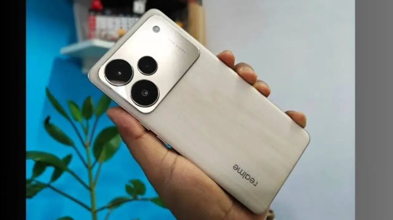 Realme P4