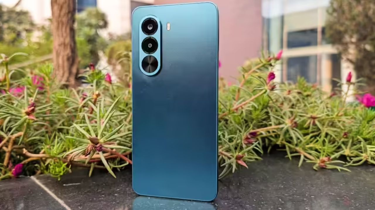 Realme P4x Ultra 5G Phone