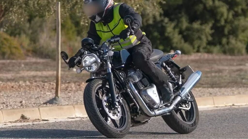 Upcoming Royal Enfield Continental GT 750 Spotted Testing – New Engine, Classic Cafe Racer Styling, and Powerful Performance
