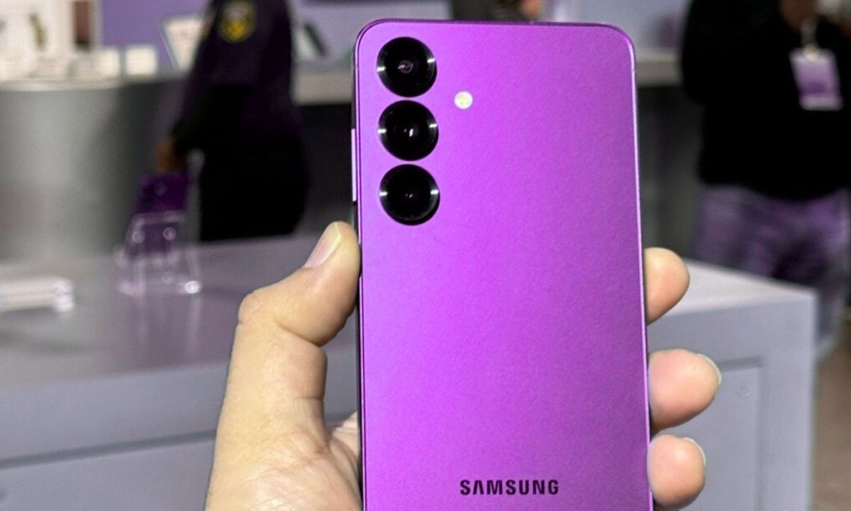 Samsung Galaxy S26 series launch and sale dates have both been made available. It is special features 2 Samsung Galaxy S26 serie