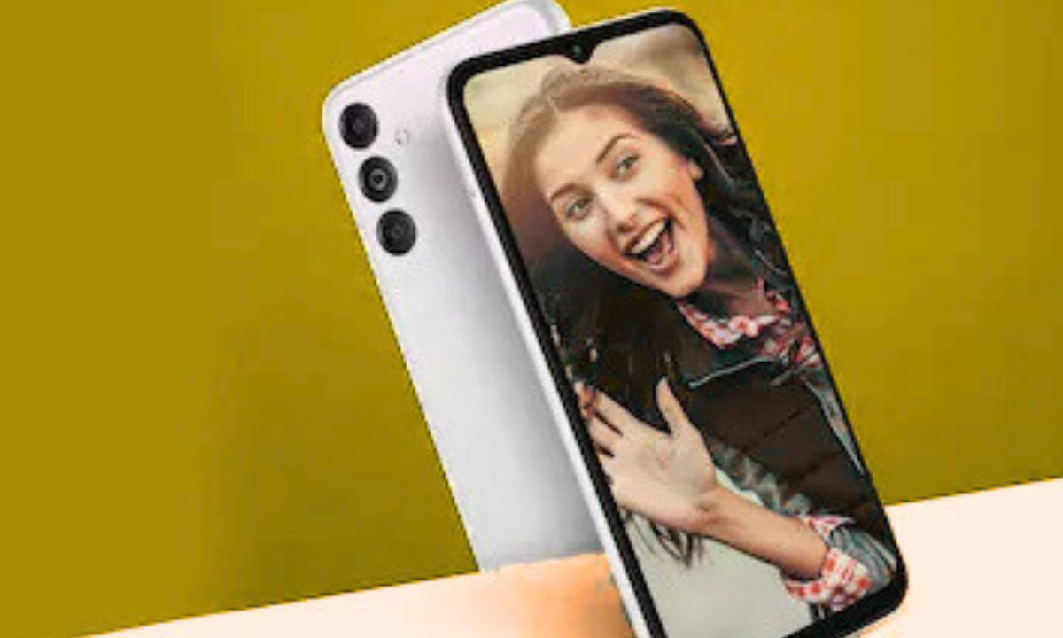 Samsung and Motorola phones with up to 12GB of RAM. For just ₹10999 2 Samsung and Motorol