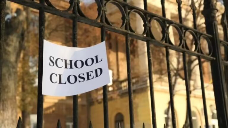 Schools Colleges Closed
