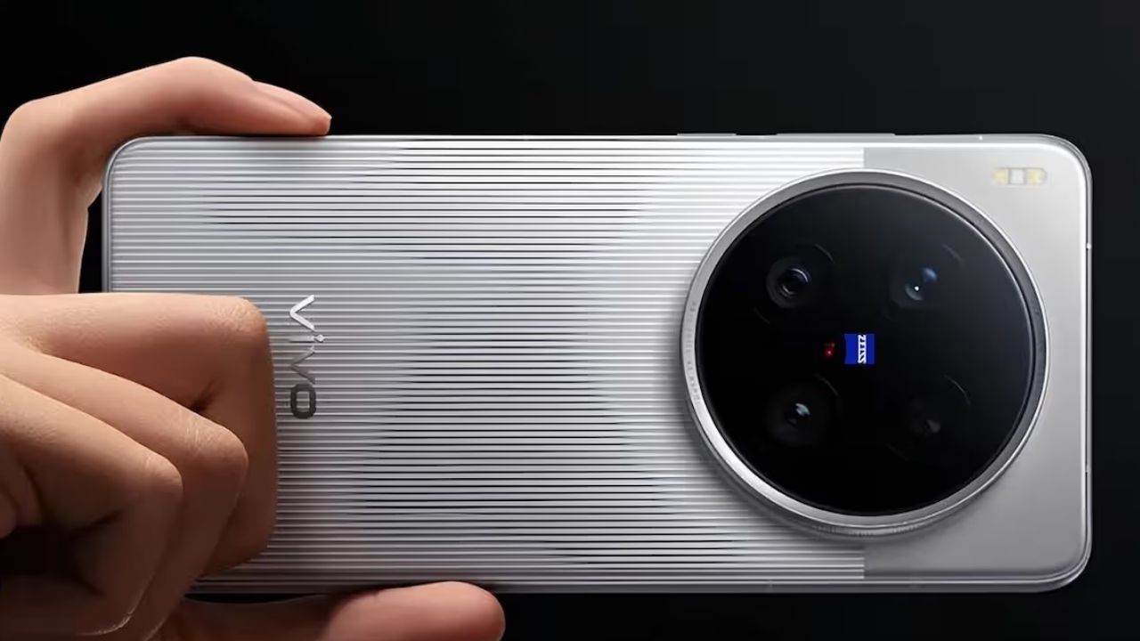 Vivo X300 Ultra Phone 1