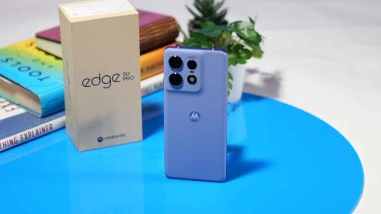 Limited Stock! Motorola Edge 50 Pro Price Reduced, Order from Amazon for Rs 25,000