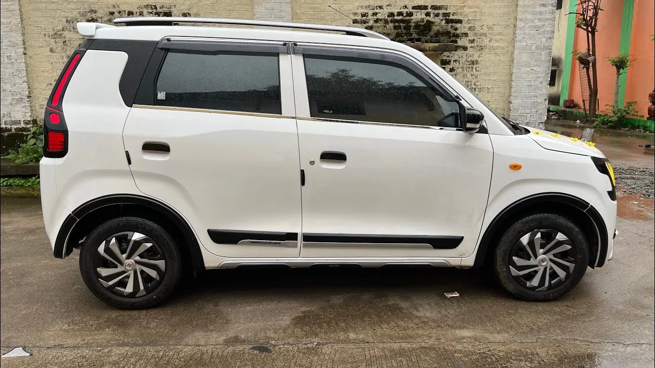 Best Cars Under Rs 5 Lakh in India February 2026