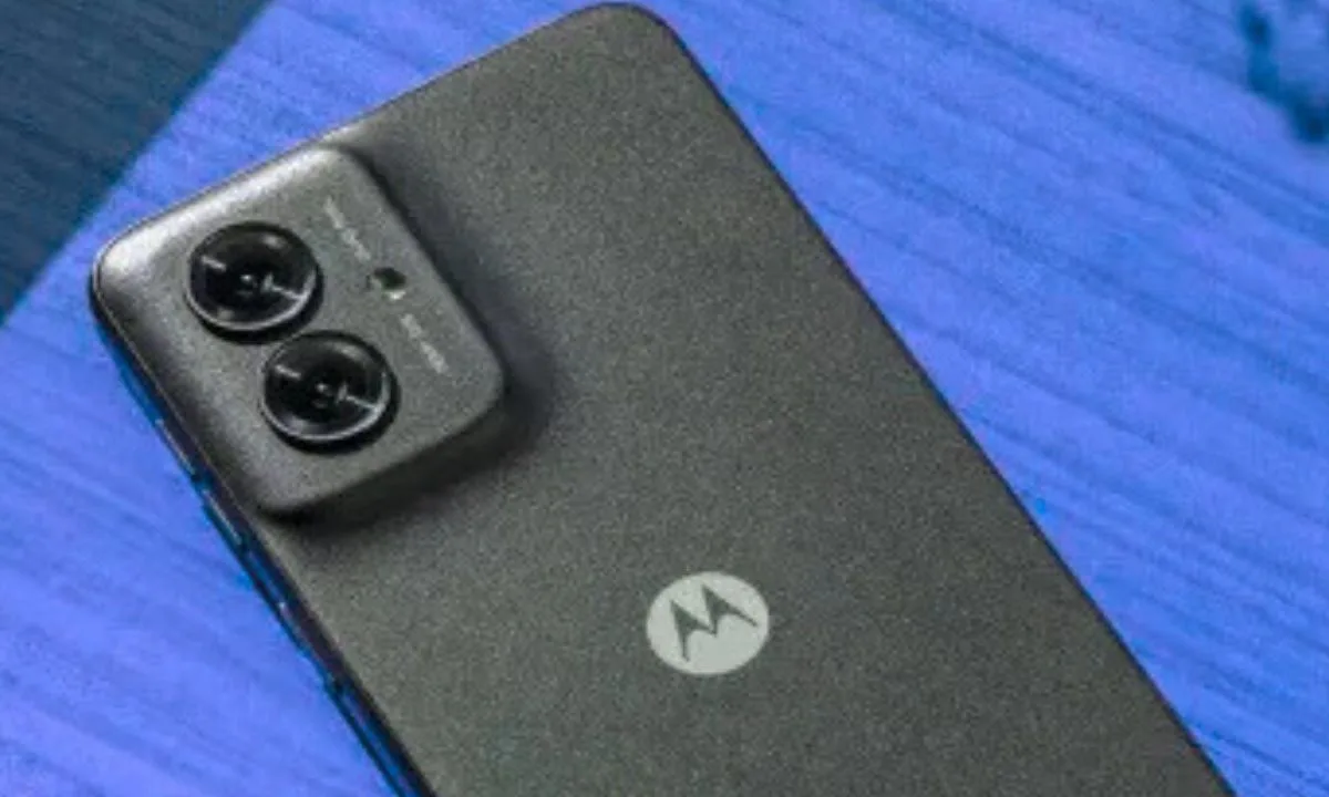 Amazon sale- Buy Top Samsung Motorola phone for Discount up Rs 10,000 with many offer - Times Bull