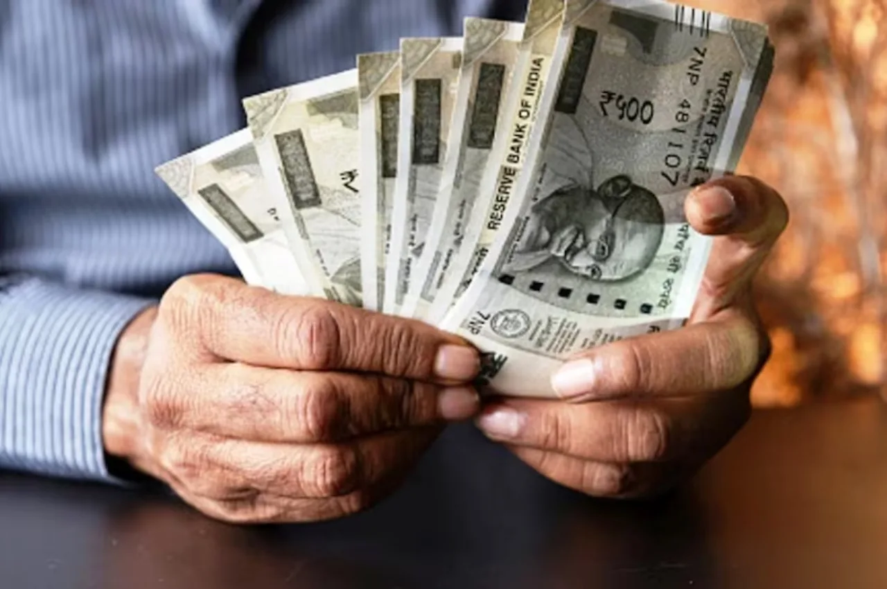 7th Pay Commission – Central Government Employees’ Salary Hike! Know the Complete Calculation - Times Bull