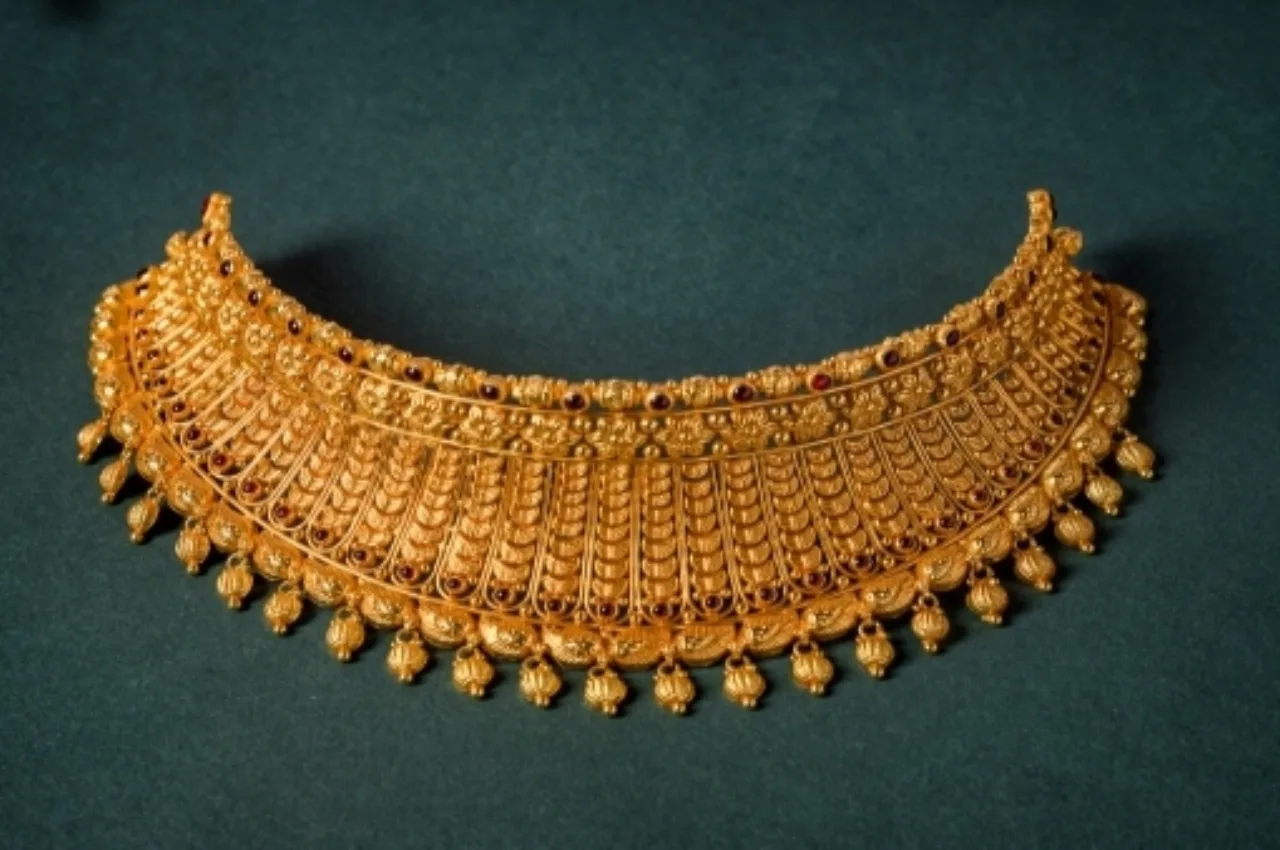 Gold Price Drop Today – Know the rate of 22 to 24 carat 8 gram gold in metros after the decline - Times Bull